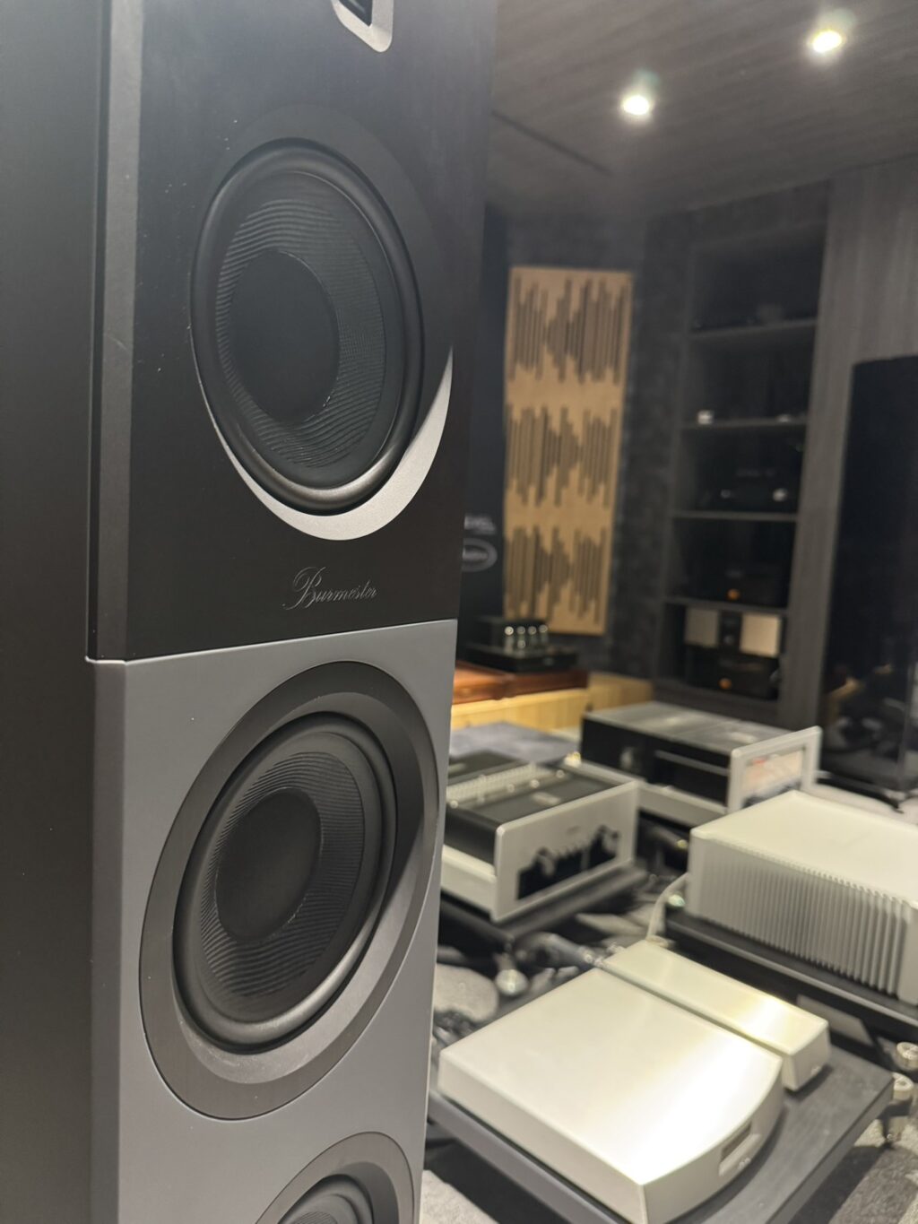 Burmester 232 綜合擴大機:重新定義Hi-End音響的巔峰之作 - 竹北沐爾開箱發聲中 8 S 10362941 0